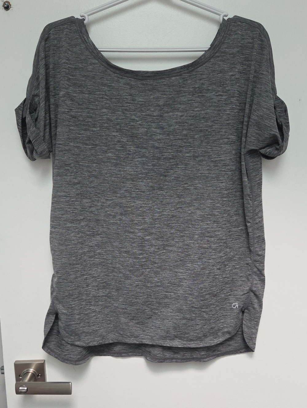 GAP FIT Heather Gray Athletic Short-Sleeve Tee